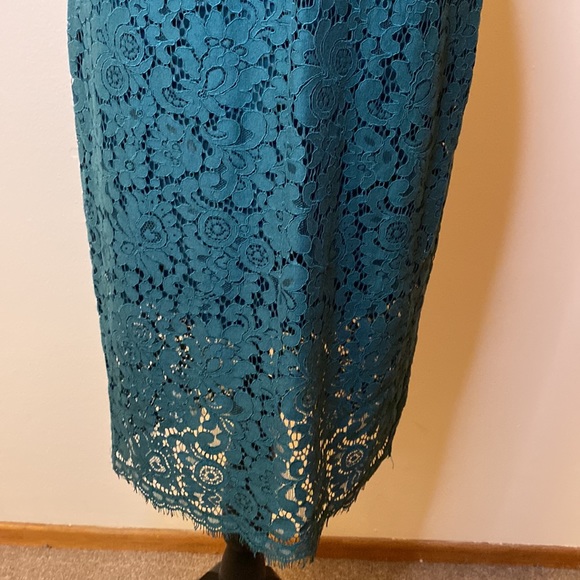 Express Emerald Green Lace Cocktail Dress - Picture 4 of 7